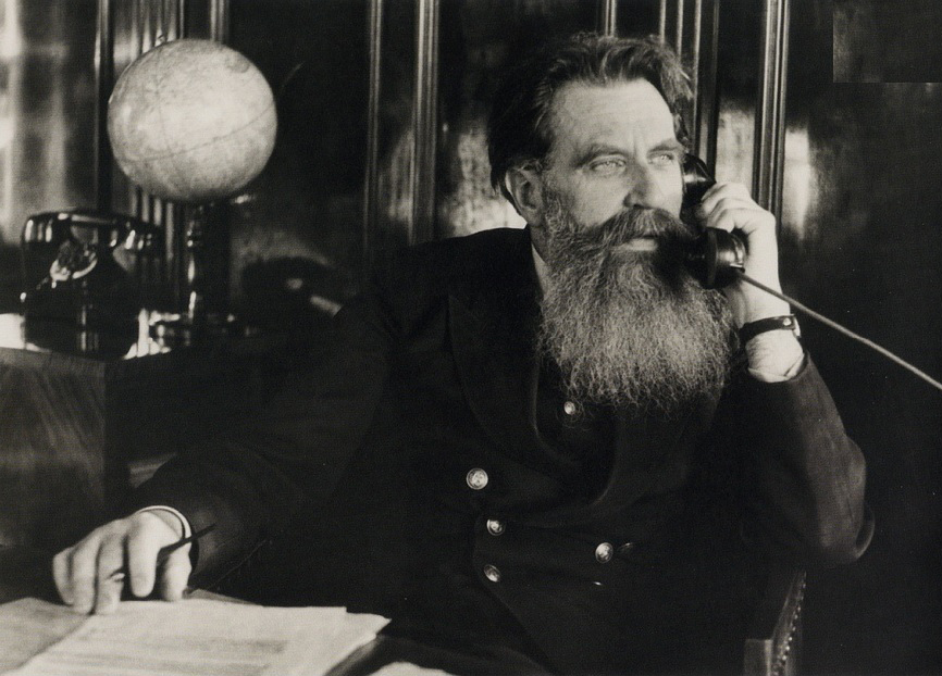 otto_schmidt_1936.jpg