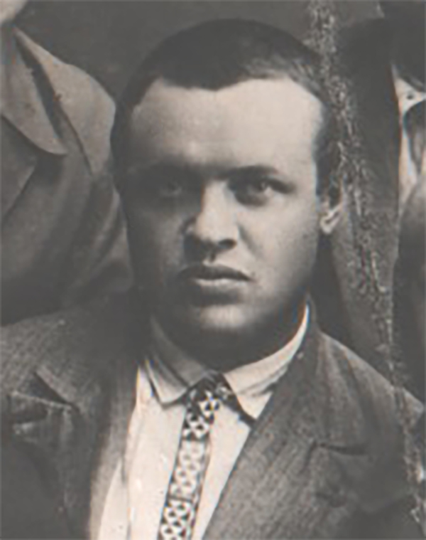 4. Александр Адамович.jpg