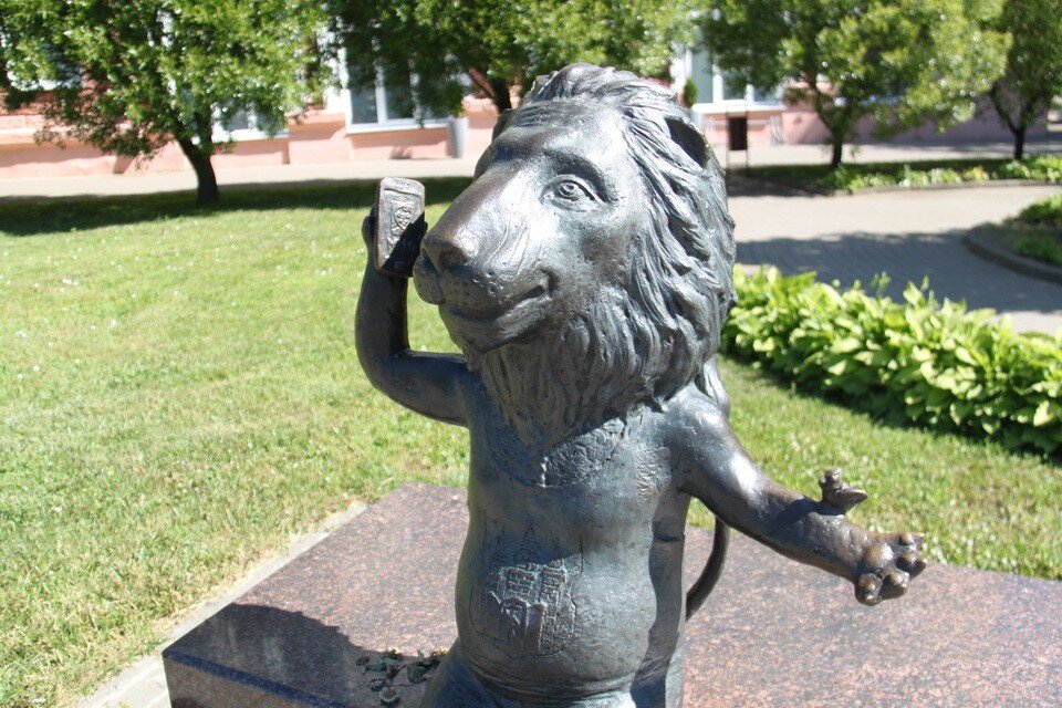 4. Скульптура львенка.jpg